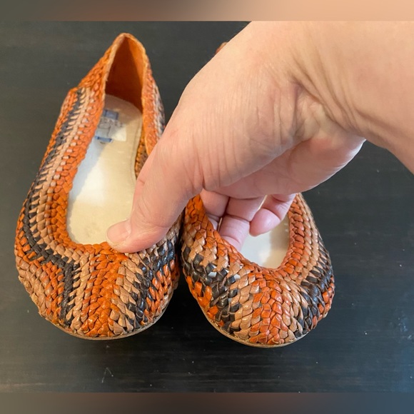 Prada Woven Leather Flats, Huarache Ballet Flats, Size 39=US9 - Picture 3 of 8